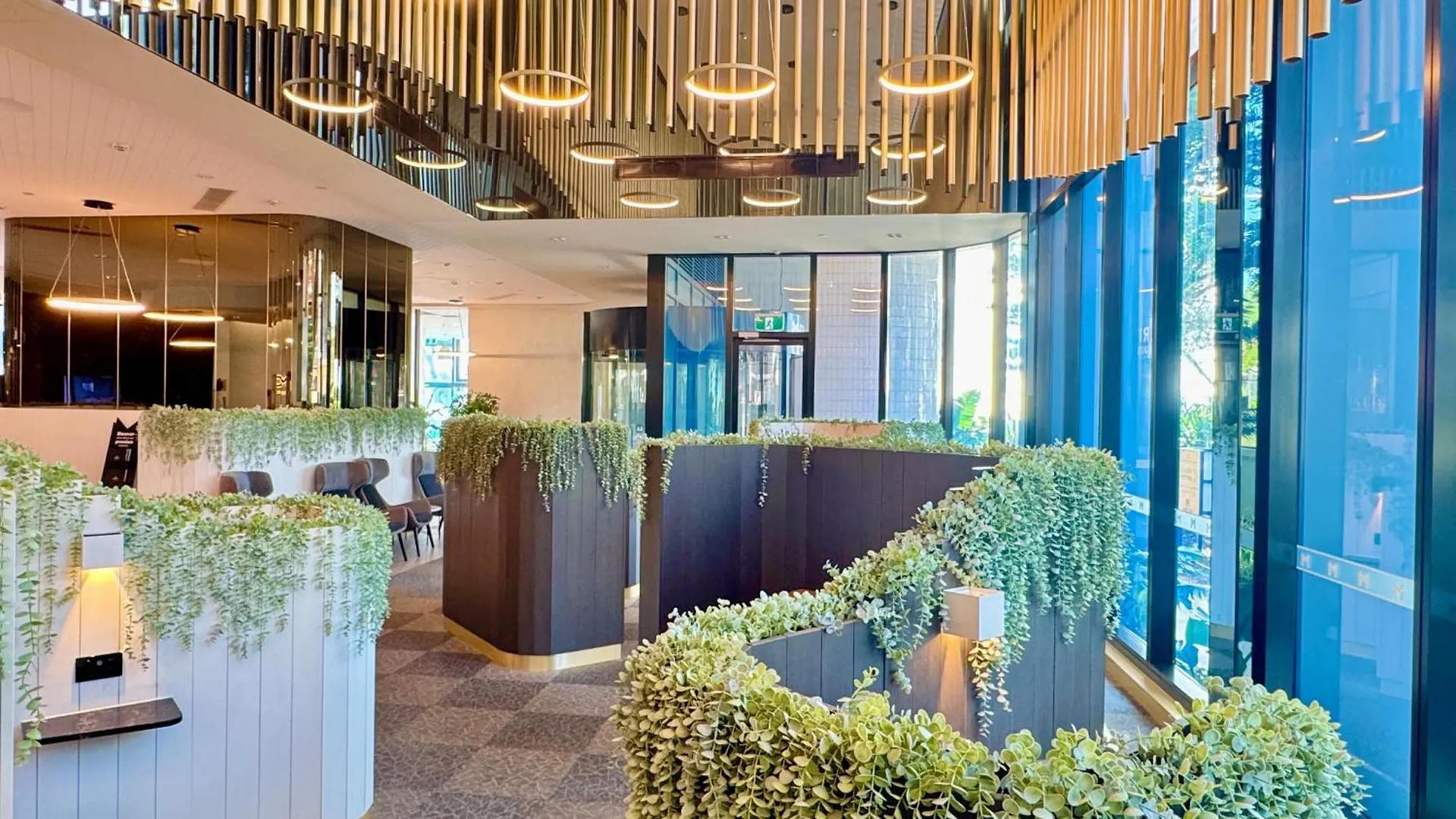 Surfers Beachside Luxury - Stunning Panoramic View Gold Coast